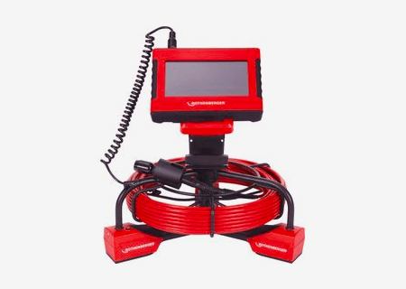 Un dispositivo rojo con un cable conectado.